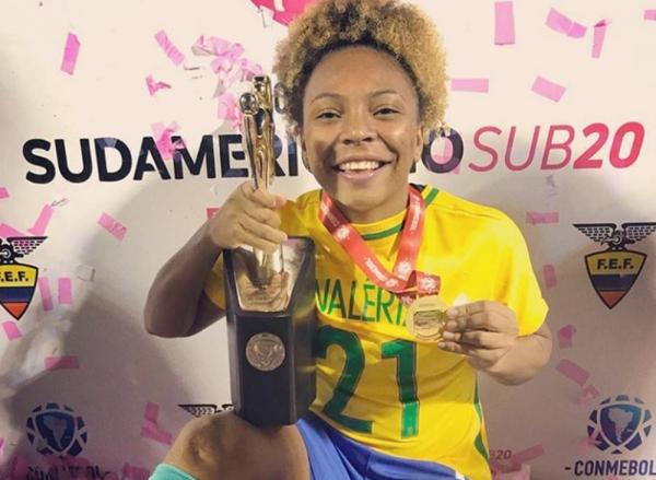 Valéria é convocada e faz primeiro treino da Seleção sub-20 para Copa do Mundo