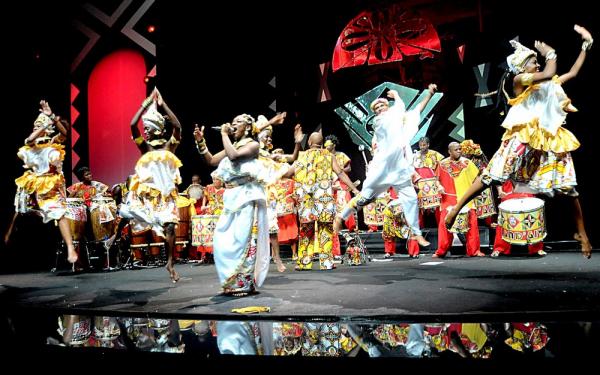 Tradicional saída do Ilê Aiyê, no carnaval de Salvador, será realizada neste sábado