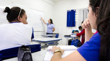 Aulas nas escolas estaduais e faculdades em Mato Grosso podem ser retomadas a partir do próximo dia 4