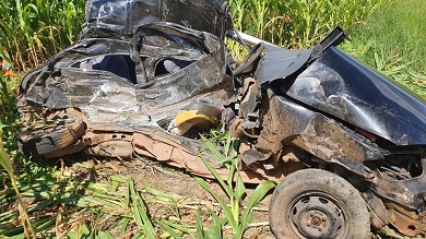 Acidente entre carro e carreta deixa 2 mortos na BR-163 no Nortão