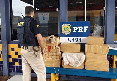 Carreta de verdura transportando mais de 190 kg de maconha é apreendida pela PRF em Mato Grosso